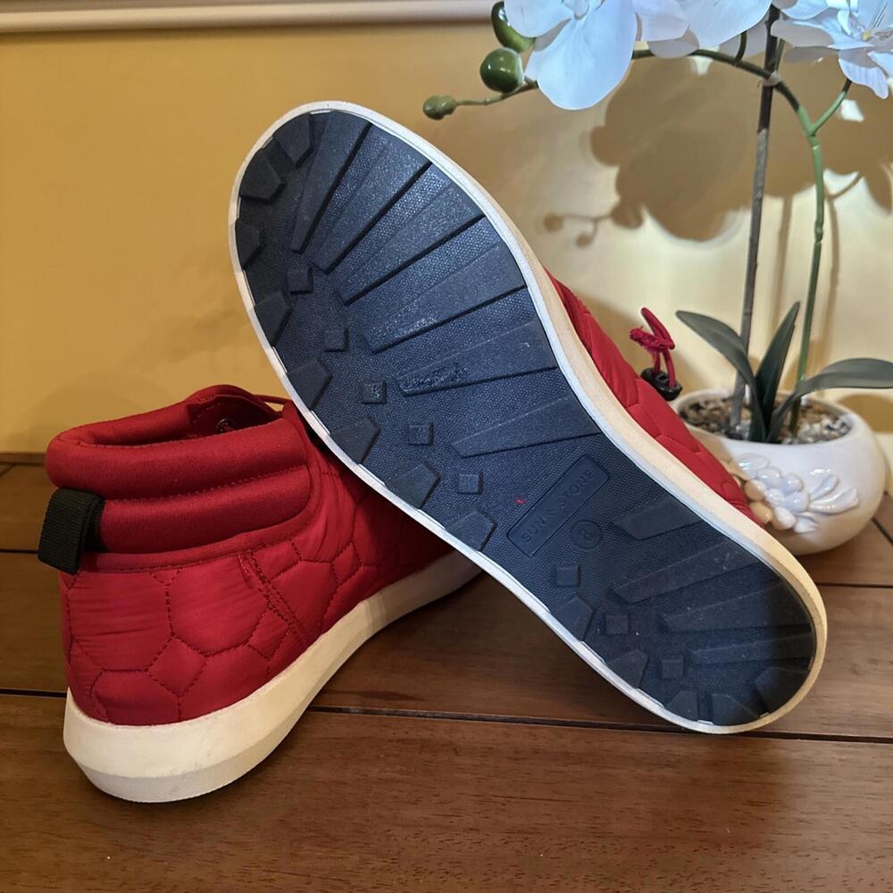 Sun + Stone Men's Lace Up Quilted Puffer Shoe Fin Red Size 10 M - Picture 9 of 10